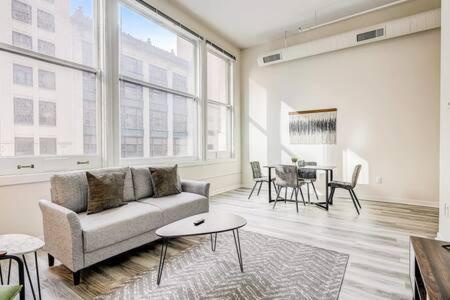 Cozysuites - 2Br With Direct Skybridge Access #1 Indianapolis Exteriör bild